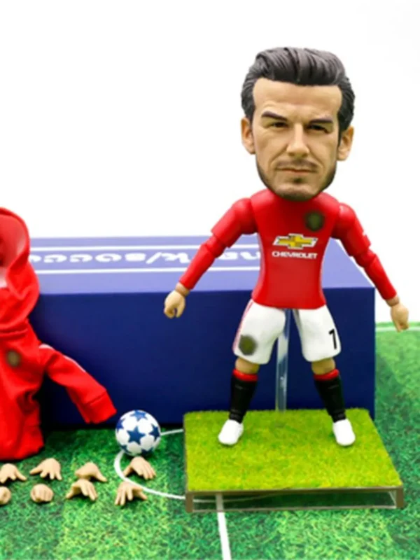 3 FIGURA D. BECKHAM MAN UNITED DE 12CM