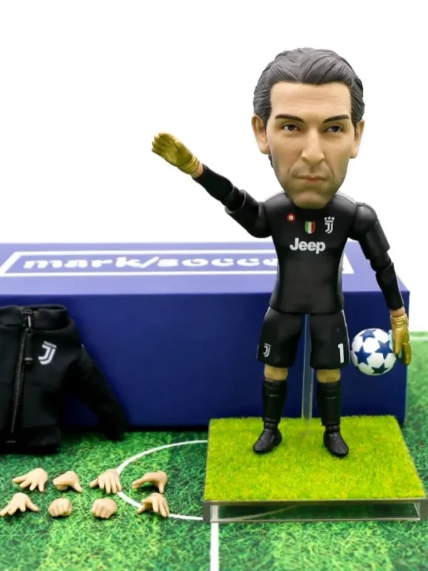 9 FIGURA BUFFON JUVENTUS DE 12CM